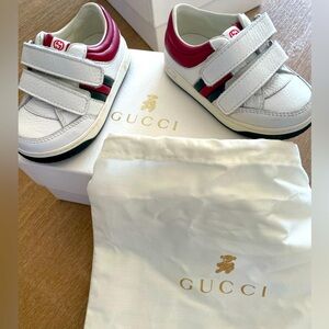 Gucci Sneakers size baby- US 5 EU 21- barley worn like new